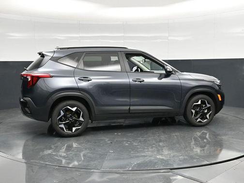 Gravity Gray 2025 Kia Seltos S
