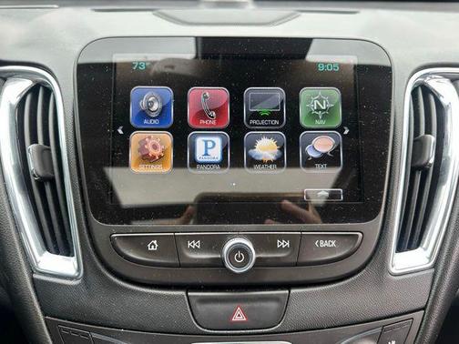 Iridescent Pearl Tricoat 2016 Chevrolet Malibu Premier