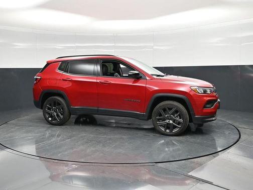 Red Hot Pearlcoat 2026 Jeep Compass Latitude