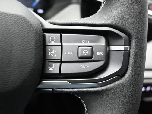 '41 2026 Jeep Cherokee Laredo 4x4