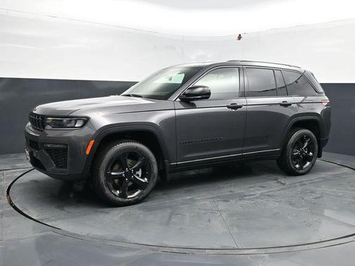 Baltic Gray Metallic Clearcoat 2026 Jeep Grand Cherokee Limited