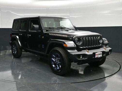 Black Clearcoat 2026 Jeep Wrangler 4-Door 85th Anniversary Edition