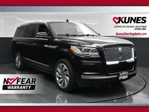 Infinite Black Metallic Clearcoat 2022 Lincoln Navigator Reserve