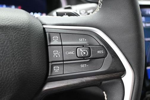 Silver Zynith 2024 Jeep Grand Cherokee L Limited
