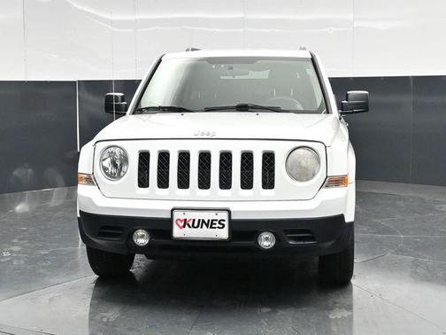 Bright White Clearcoat 2015 Jeep Patriot Sport
