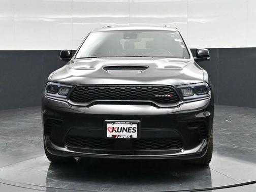 DB Black Crystal Clearcoat 2025 Dodge Durango R/T