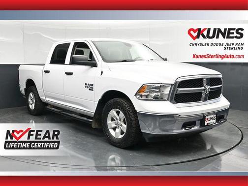 Bright White Clearcoat 2022 RAM 1500 Classic SLT