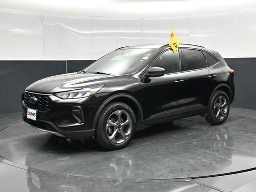 Black Metallic 2025 Ford Escape ST-Line