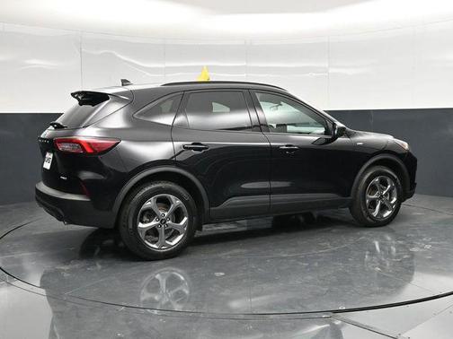 Black Metallic 2025 Ford Escape ST-Line