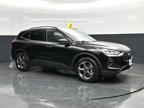 Black Metallic 2025 Ford Escape ST-Line