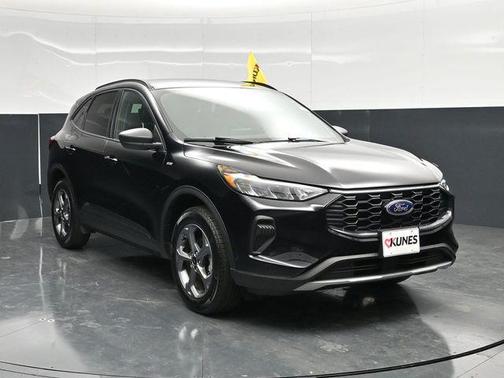 Black Metallic 2025 Ford Escape ST-Line