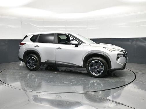 Brilliant Silver Metallic 2025 Nissan Rogue SV