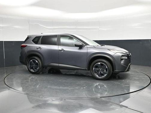 Gun Metallic 2025 Nissan Rogue SV