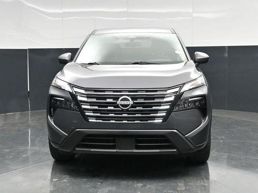 Gun Metallic 2025 Nissan Rogue SV