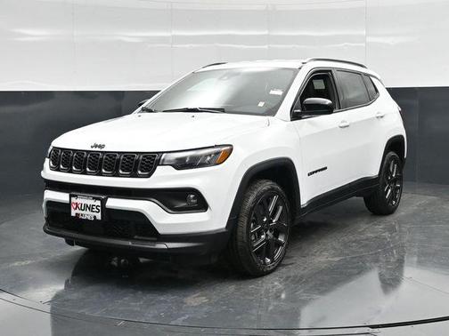 Bright White Clearcoat 2026 Jeep Compass Latitude
