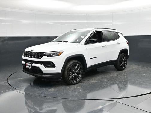 Bright White Clearcoat 2026 Jeep Compass Latitude