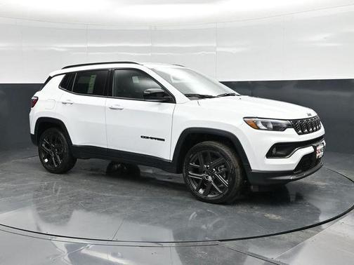 Bright White Clearcoat 2026 Jeep Compass Latitude