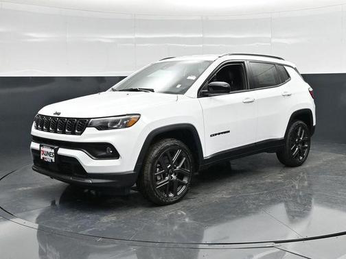 Bright White Clearcoat 2026 Jeep Compass Latitude