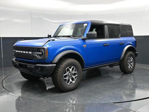 Velocity Blue Metallic 2025 Ford Bronco Badlands