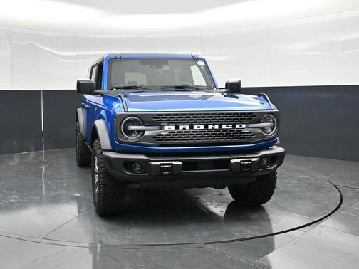 Velocity Blue Metallic 2025 Ford Bronco Badlands