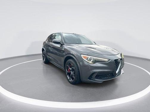 2018 Alfa Romeo Stelvio Quadrifoglio