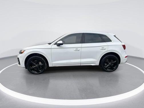 Glacier White Metallic 2021 Audi Q5 45 Prestige