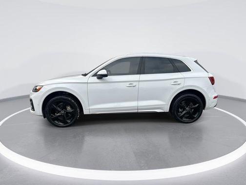 Glacier White Metallic 2021 Audi Q5 45 Prestige