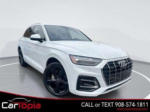 Glacier White Metallic 2021 Audi Q5 45 Prestige