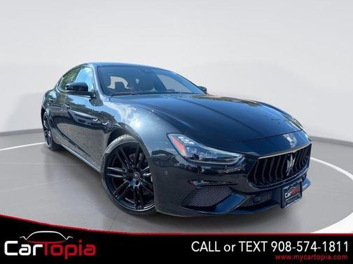 2022 Maserati Ghibli Modena Q4