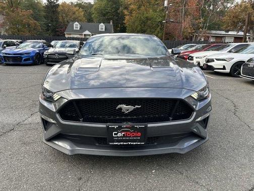 2022 Ford Mustang 