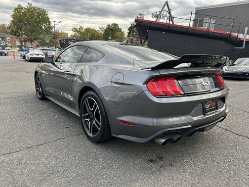 2022 Ford Mustang 