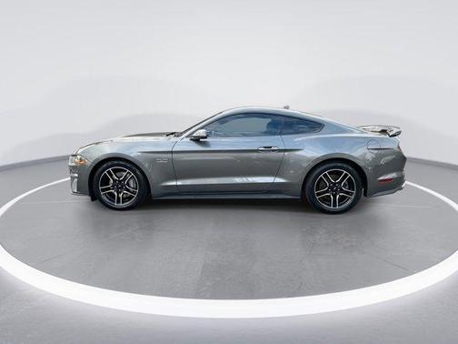 2022 Ford Mustang