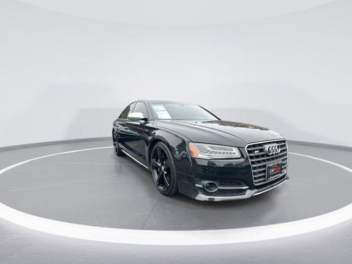 2015 Audi S8 4.0T quattro
