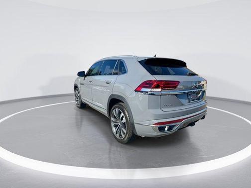 2022 Volkswagen Atlas Cross Sport 3.6L V6 SEL Premium R-Line