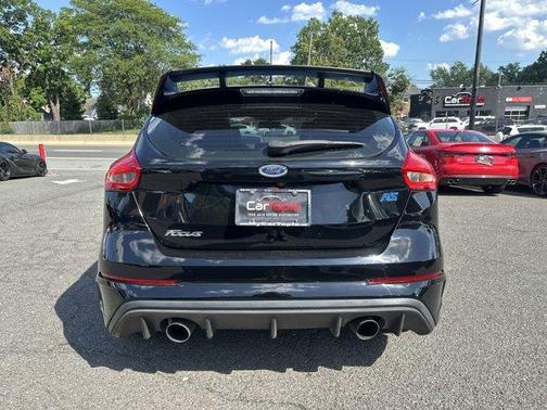 2017 Ford Focus RS Base