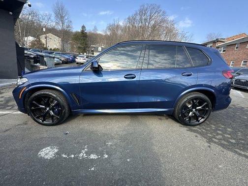2020 BMW X5 M50i