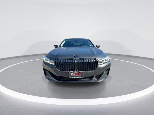 2020 BMW 740 i