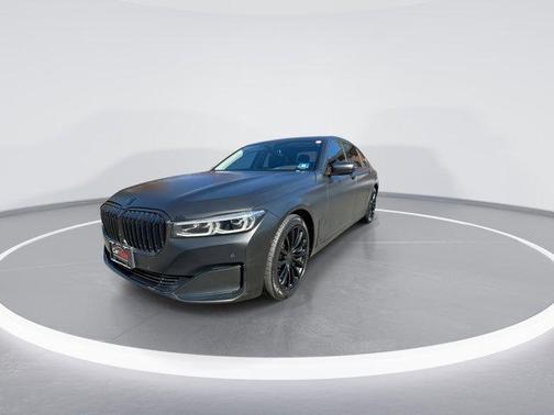 2020 BMW 740 i