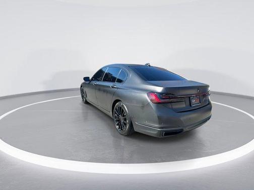 2020 BMW 740 i