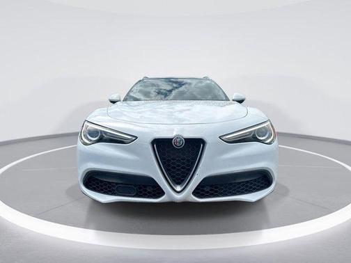 2021 Alfa Romeo Stelvio Base