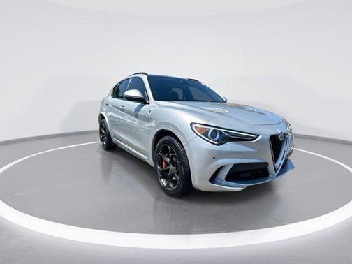 2019 Alfa Romeo Stelvio Quadrifoglio