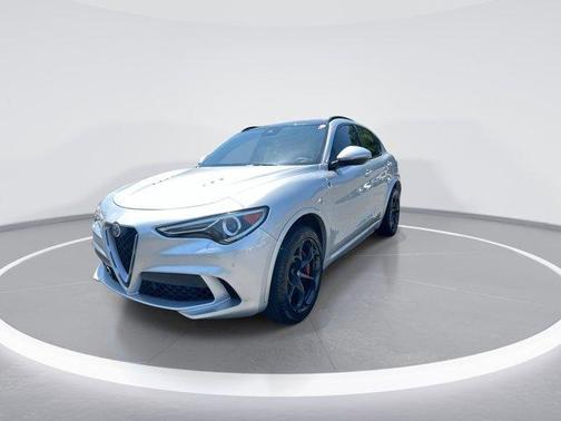 2019 Alfa Romeo Stelvio Quadrifoglio