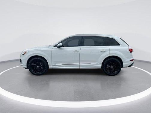 2021 Audi Q7 45 Premium