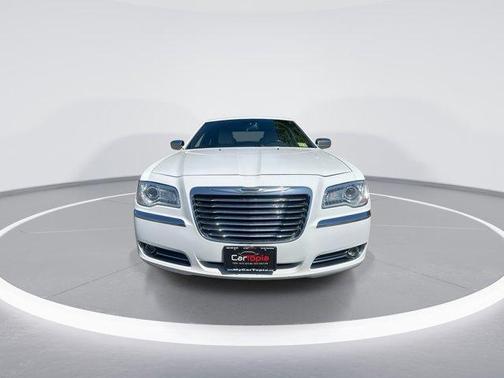 Bright White Clearcoat 2014 Chrysler 300 Base