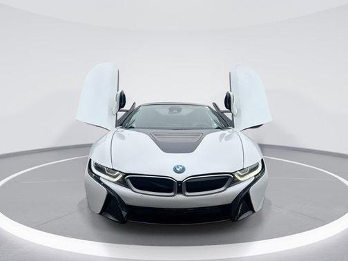 2019 BMW i8 Base