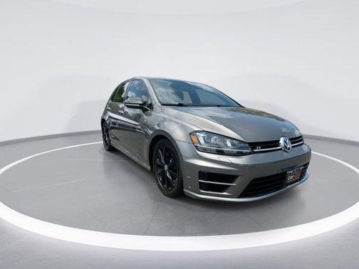 2017 Volkswagen Golf R 4-Door