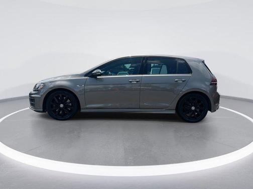 2017 Volkswagen Golf R 4-Door