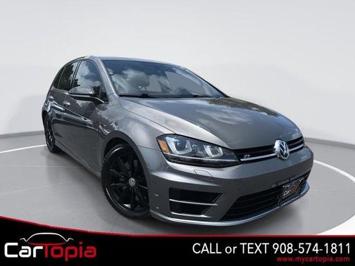 2017 Volkswagen Golf R 4-Door