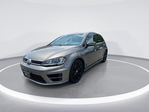 2017 Volkswagen Golf R 4-Door
