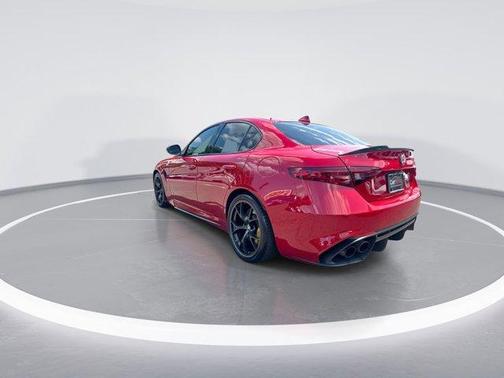 2018 Alfa Romeo Giulia Quadrifoglio